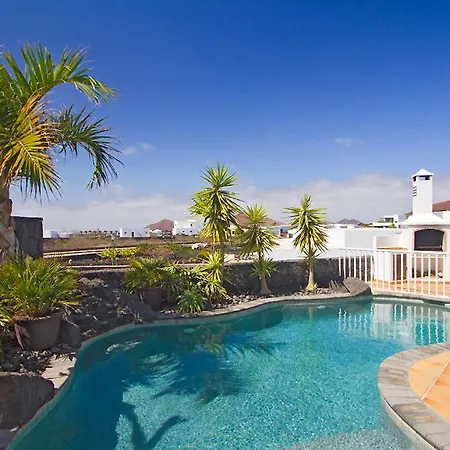 Casa Yaiza Villa *